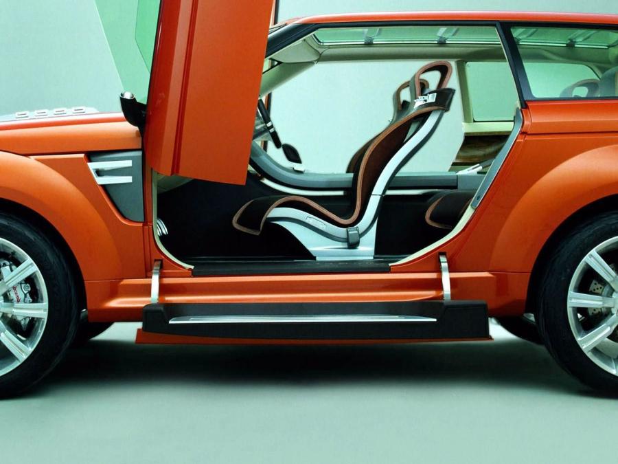  Land Rover Range Stormer Concept 2004 года  (фото 5 из 22)